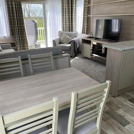 Luxury Holiday Home Sleeps 6 Pet Friendly St Austell Exterior photo