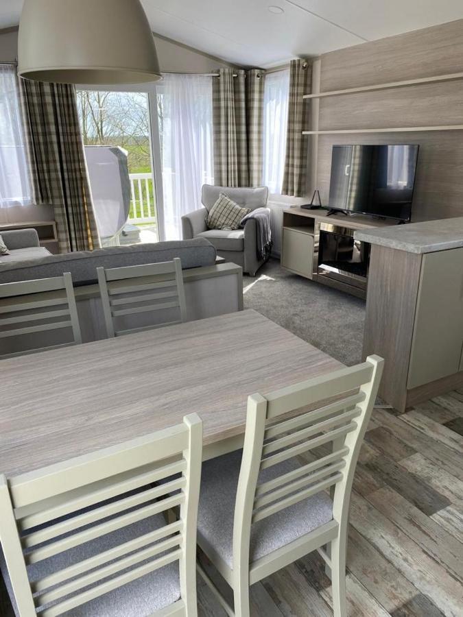Luxury Holiday Home Sleeps 6 Pet Friendly St Austell Exterior photo