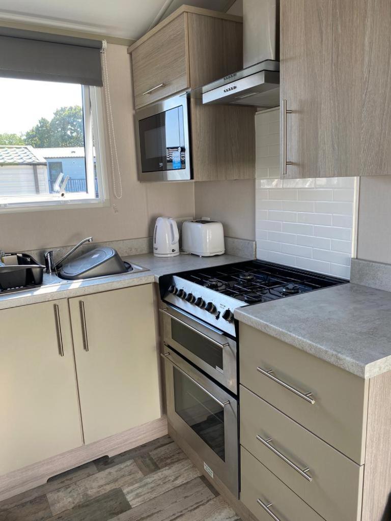 Luxury Holiday Home Sleeps 6 Pet Friendly St Austell Exterior photo
